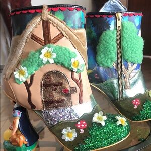 Irregular Choice Boots Snow White Size EU 39/ 8.5 US/ 6 UK